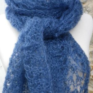 Echarpe chevrons bleu pacifique mohair et soie